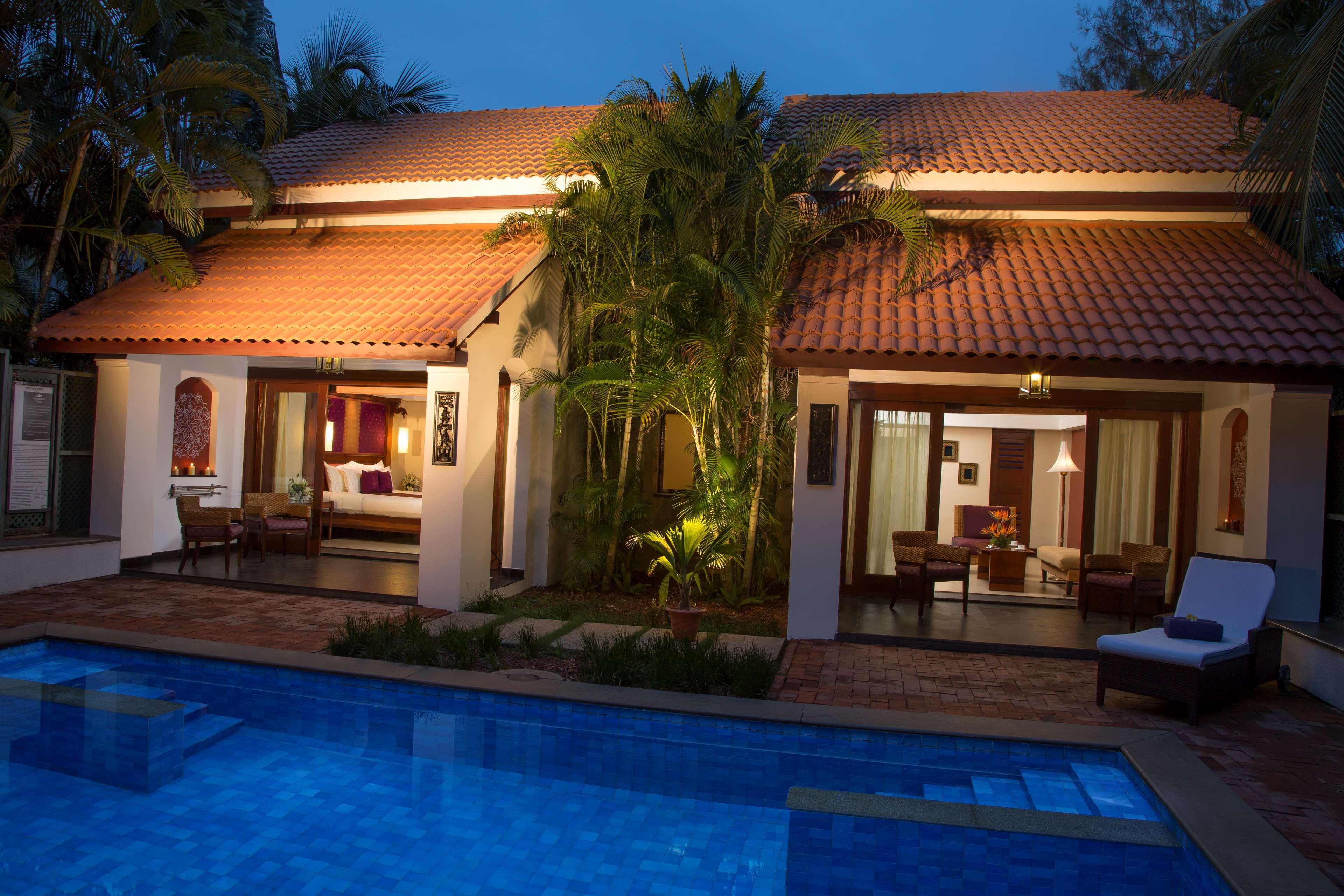 Radisson Blu Resort Temple Bay Mamallapuram Екстер'єр фото A pool villa at The Oberoi, Goa