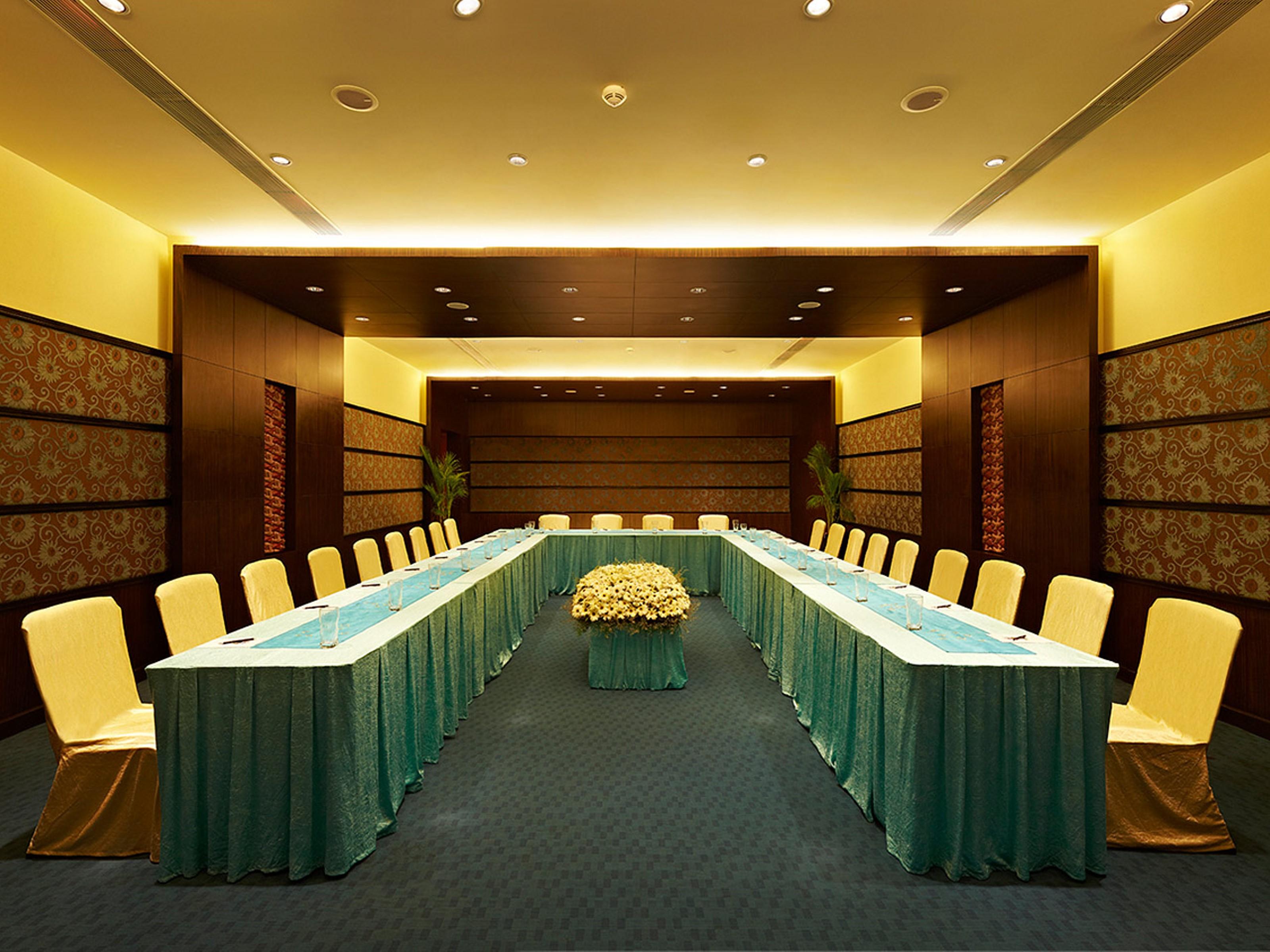 Radisson Blu Resort Temple Bay Mamallapuram Екстер'єр фото A meeting room