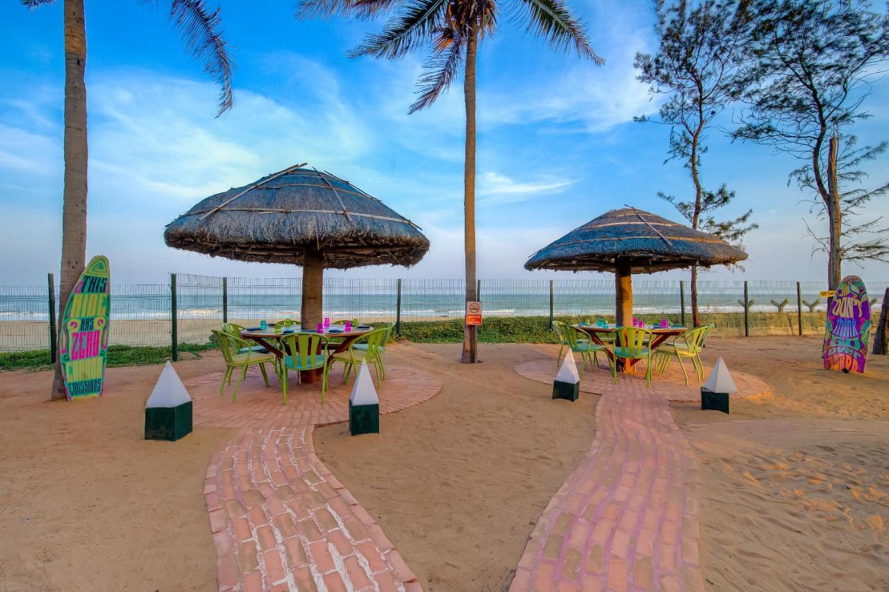 Radisson Blu Resort Temple Bay Mamallapuram Екстер'єр фото The beach at the resort